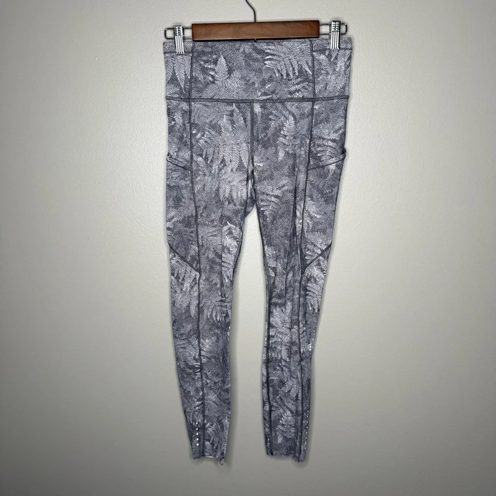 Lululemon Fast & Free 7/8 Tight Kindred Spirit Alpine White Multi size 6